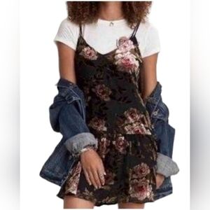 AMERICAN EAGLE OUTFITTERS XS sheer black with floral velvet long camisole top